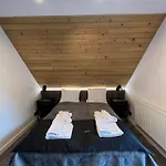 Semesterpark Czarna & 4*