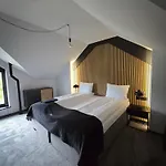 Czarna & Holiday park 4*