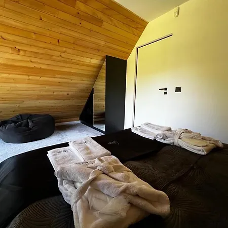 Czarna Chata Beach & Spa Holiday park Ropa