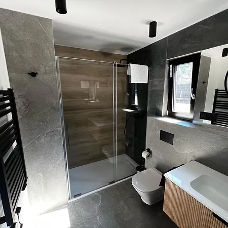 Czarna & Semesterpark 4*