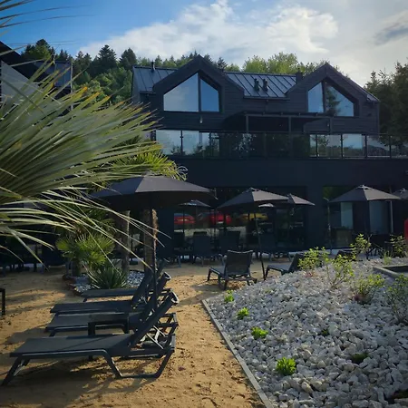 Czarna & Semesterpark 4*